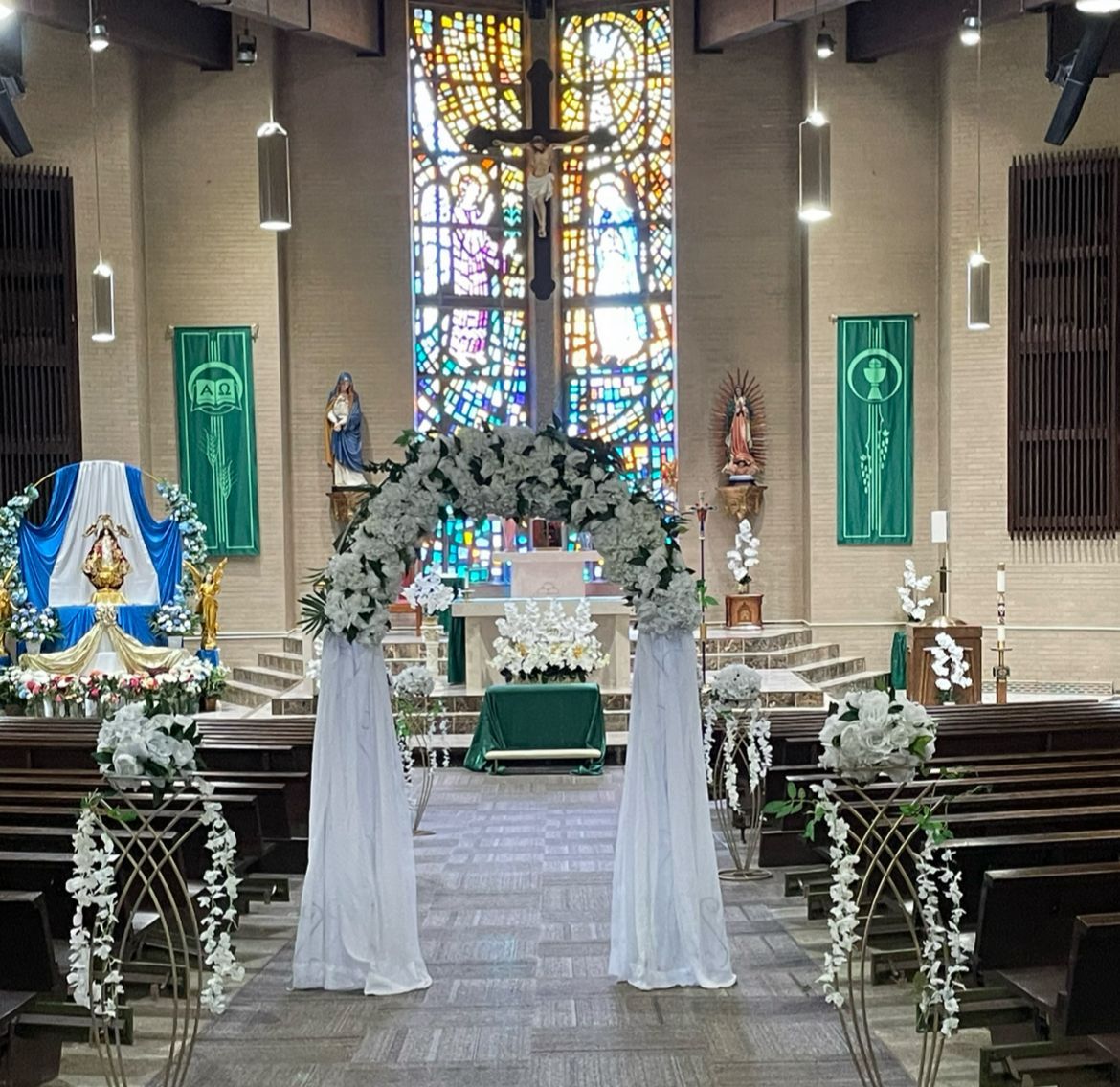 White and green altar arrangement